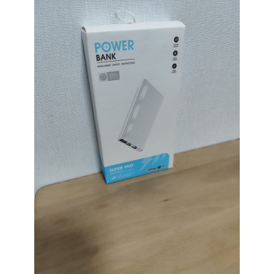 Білий павербанк 20000 мАг: Надшвидка зарядка 66Вт та стильний дизайн!